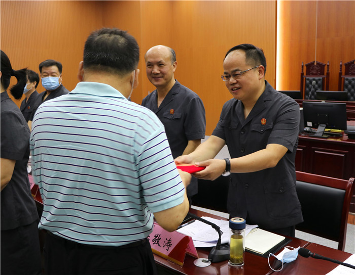 党风廉政建设工作表彰大会 (4).jpg