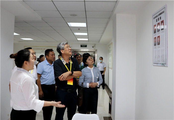 黄石市人大常委会检查组到大冶法院调研《中华人民共和国人民调解法》贯彻实施情况 (2).jpg 黄石市人大常委会检查组到大冶法院调研《中华人民共和国人民调解法》贯彻实施情况 (2).jpg